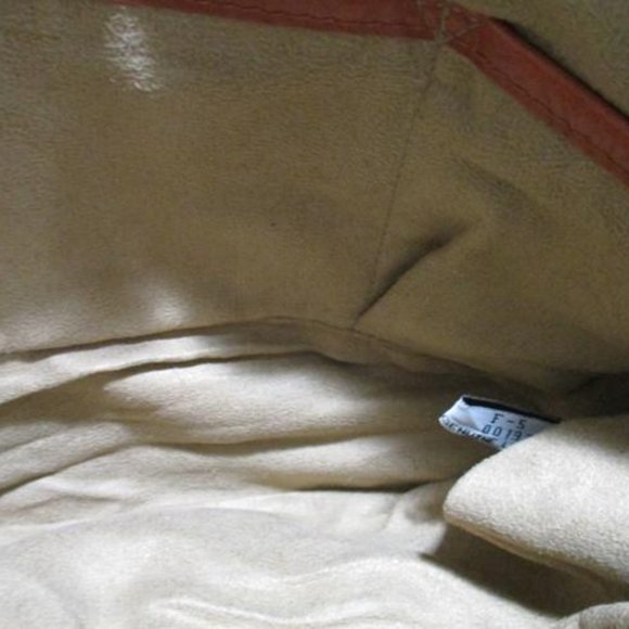 *Charles David Messenger Shoulder Rust Leather Bag - Picture 6 of 7